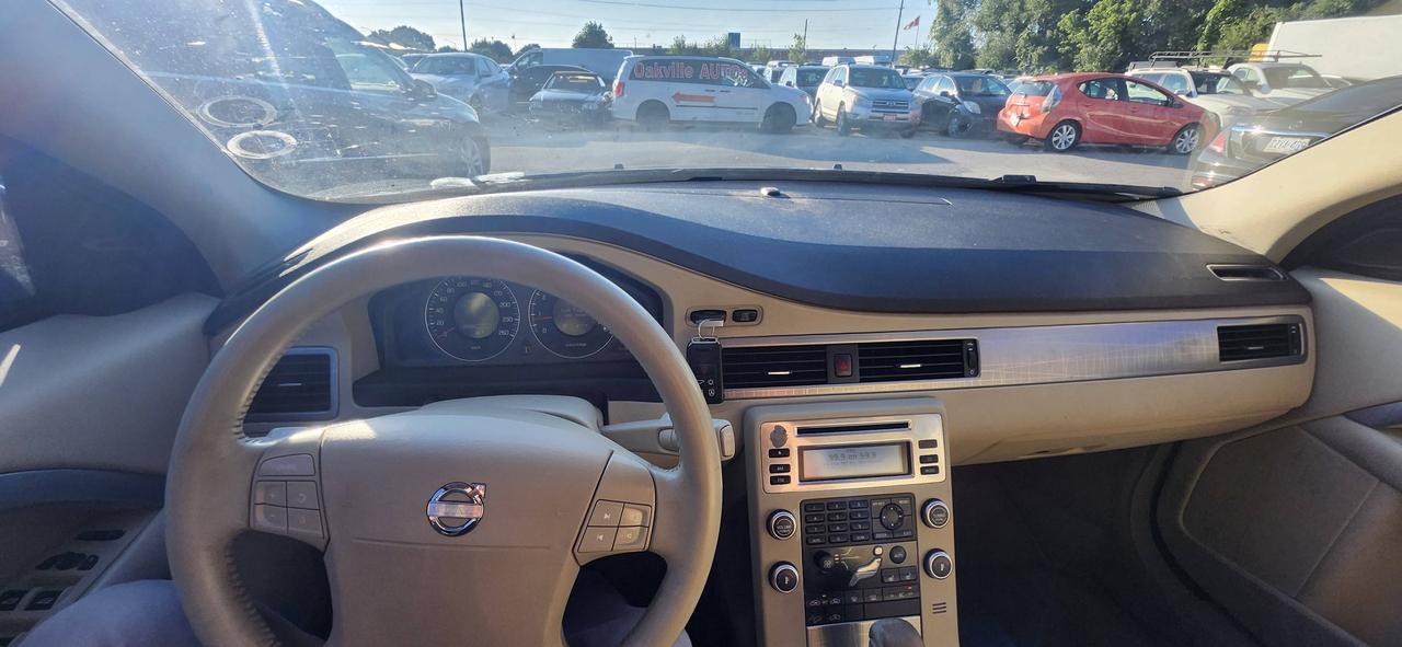 2008 Volvo XC70 5dr Wgn Photo