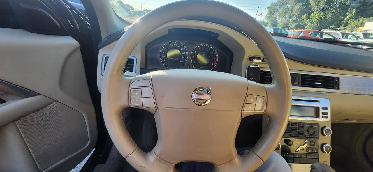 2008 Volvo XC70 5dr Wgn Photo