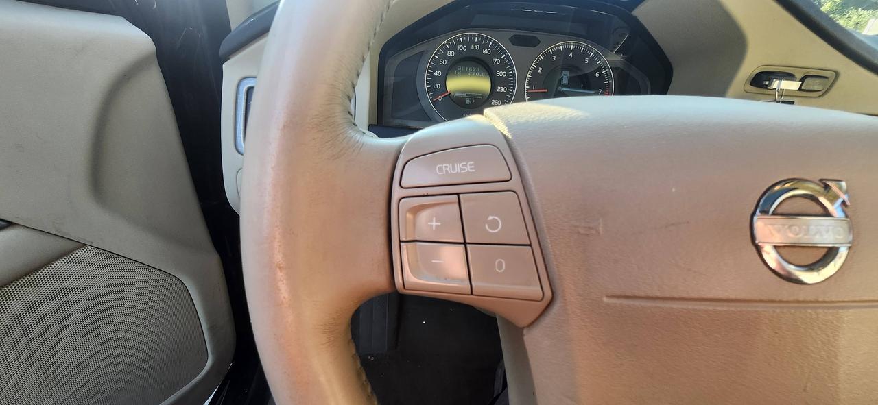 2008 Volvo XC70 5dr Wgn Photo