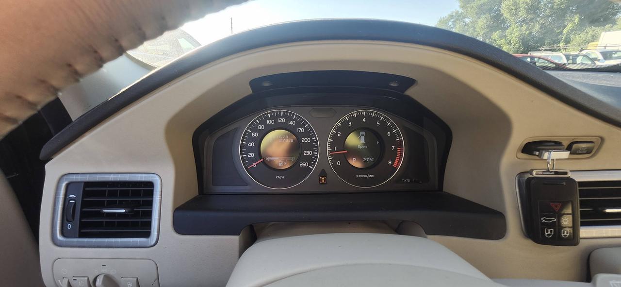 2008 Volvo XC70 5dr Wgn Photo