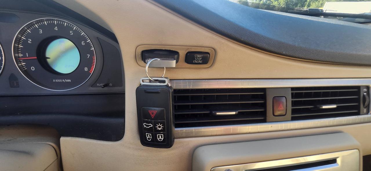 2008 Volvo XC70 5dr Wgn Photo