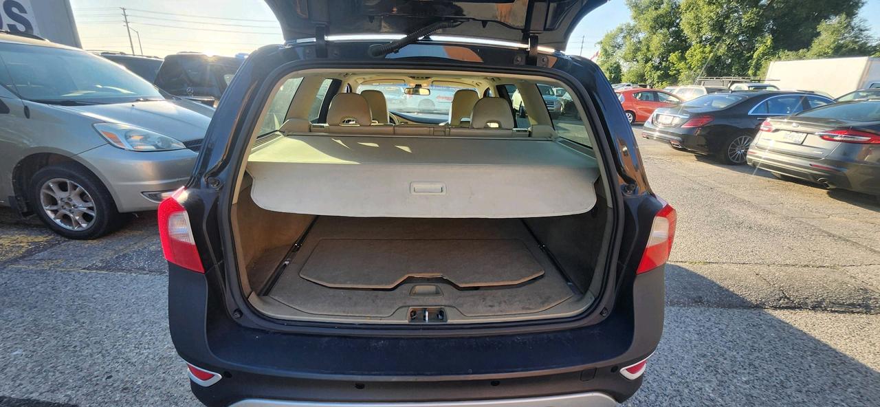 2008 Volvo XC70 5dr Wgn Photo