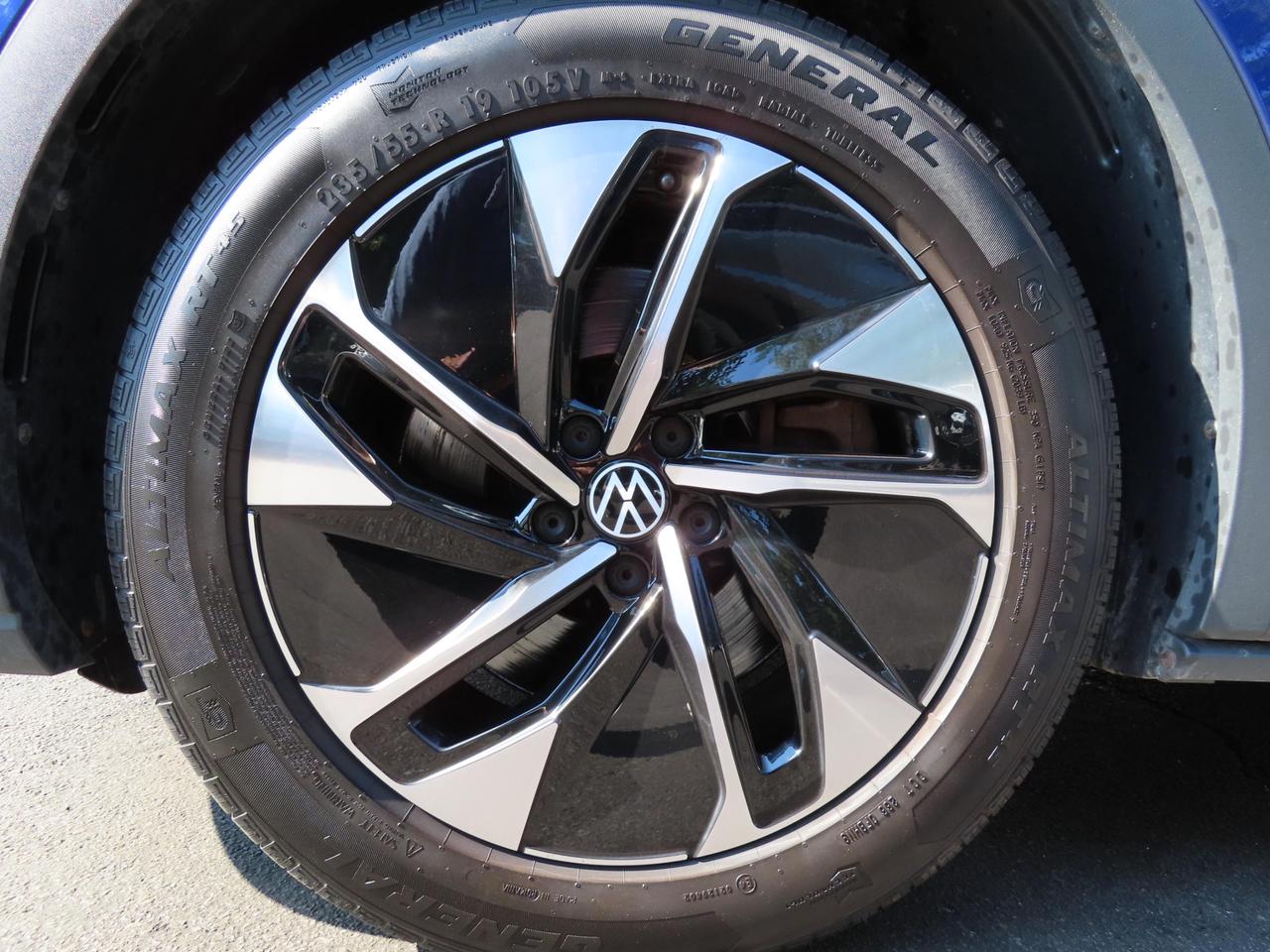 2021 Volkswagen ID.4 Pro AWD - Blind Spot Monitor - Reverse Camera !! Photo