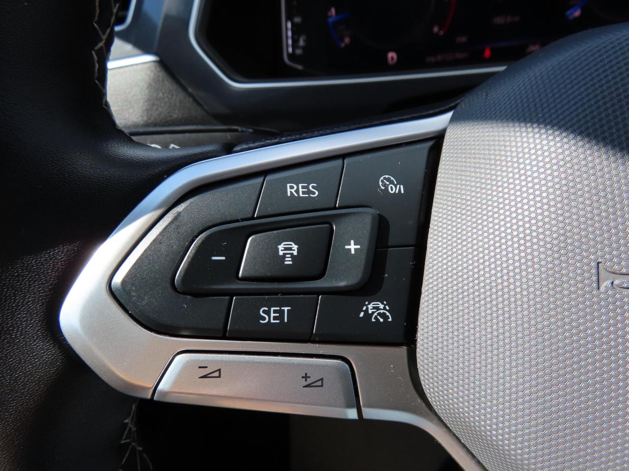 2024 Volkswagen Tiguan COMFORTLINE 4MOTION - Blind Spot Monitor !!! Photo