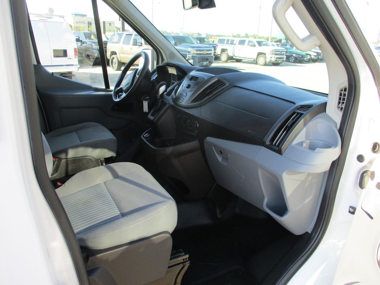 2019 Ford Transit  - Photo #9