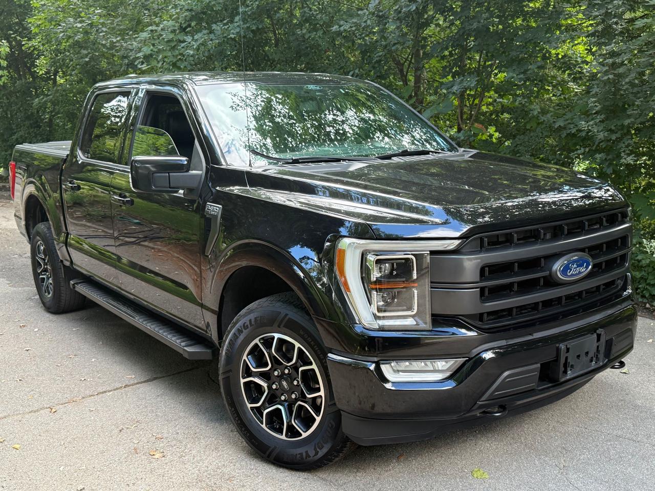 2021 Ford F-150 Lariat 4WD SuperCrew 5.5' Box - Photo #2