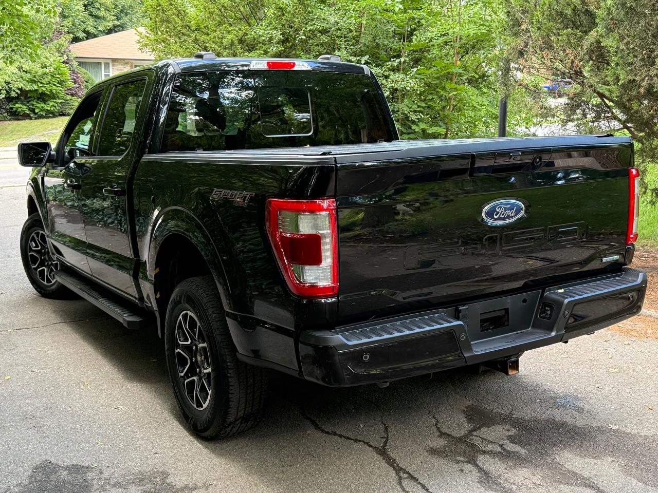 2021 Ford F-150 Lariat 4WD SuperCrew 5.5' Box - Photo #3