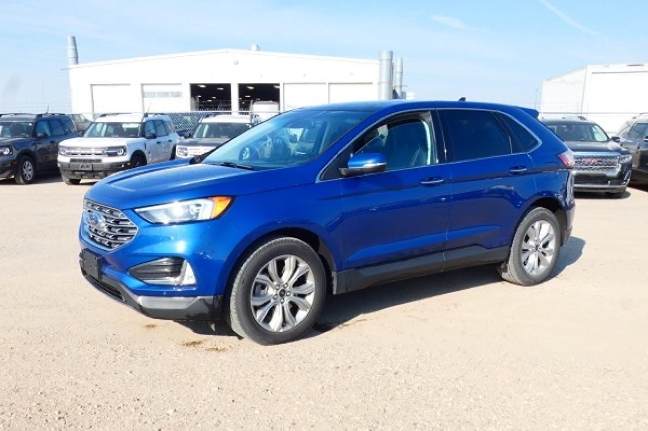 2023 Ford Edge Titanium AWD w/Htd Leather, pano S/R, BUC - Photo #2