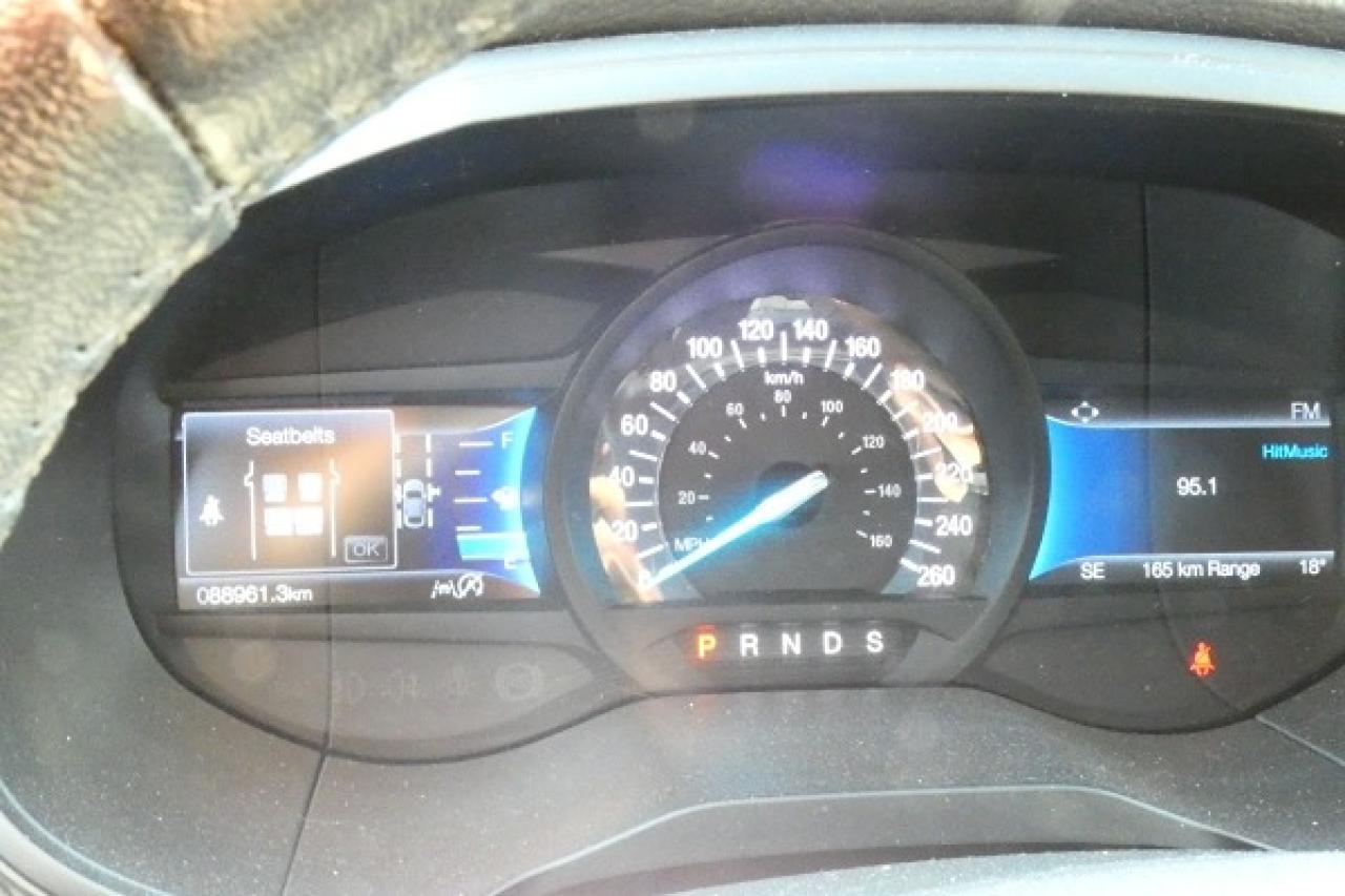 2023 Ford Edge Titanium AWD w/Htd Leather, pano S/R, BUC - Photo #13