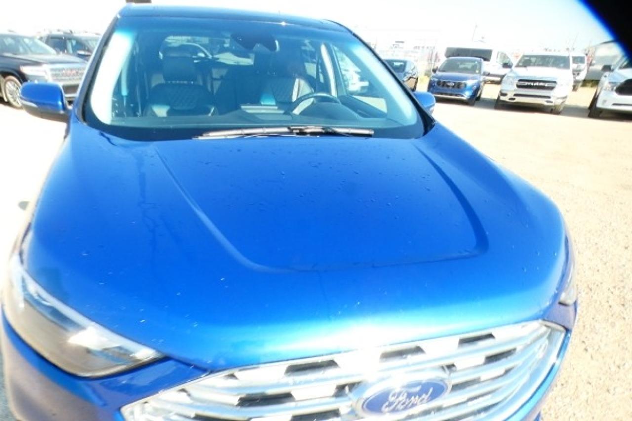2023 Ford Edge Titanium AWD w/Htd Leather, pano S/R, BUC - Photo #40