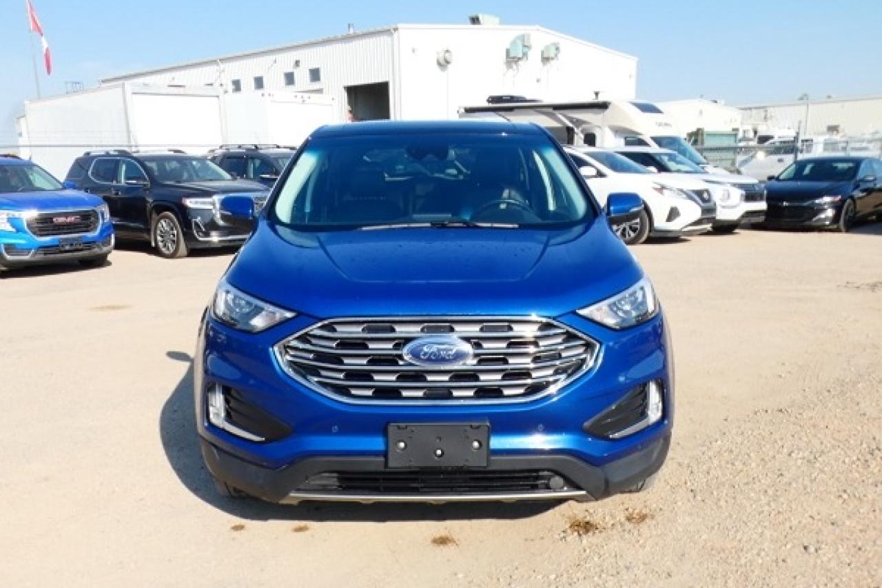2023 Ford Edge Titanium AWD w/Htd Leather, pano S/R, BUC - Photo #3