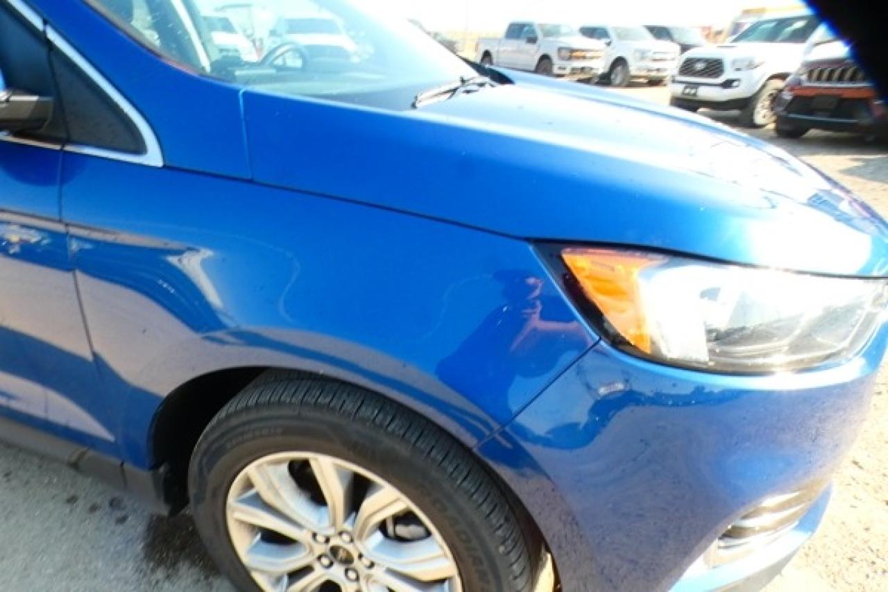 2023 Ford Edge Titanium AWD w/Htd Leather, pano S/R, BUC - Photo #42