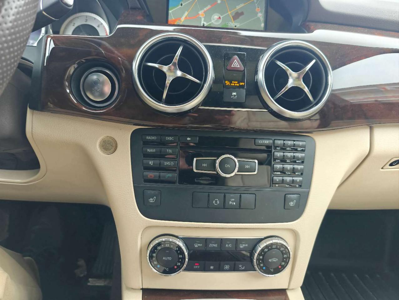 2014 Mercedes-Benz GLK-Class 4MATIC 4DR GLK 250 BLUETEC - Photo #14