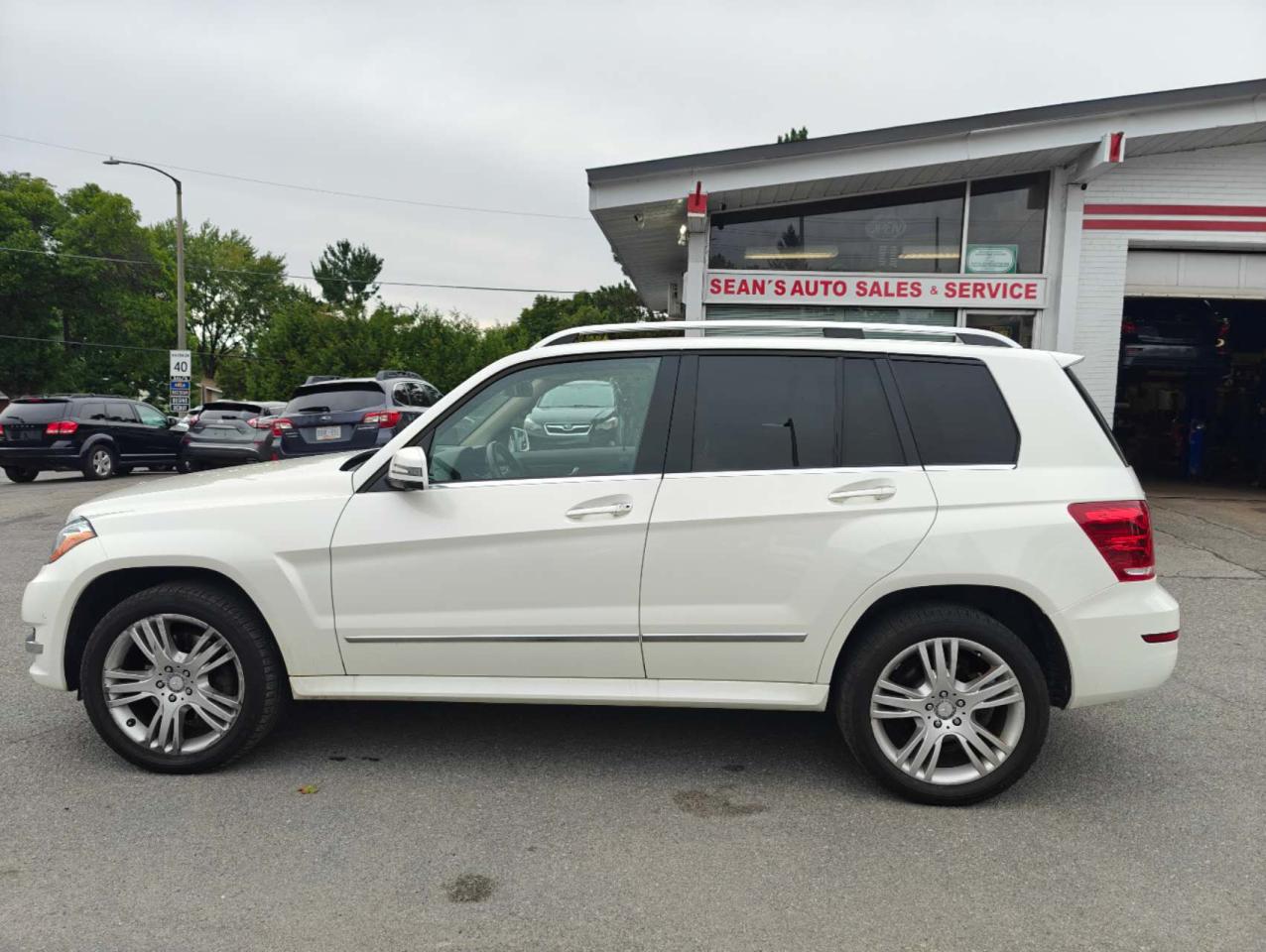 2014 Mercedes-Benz GLK-Class 4MATIC 4DR GLK 250 BLUETEC - Photo #2