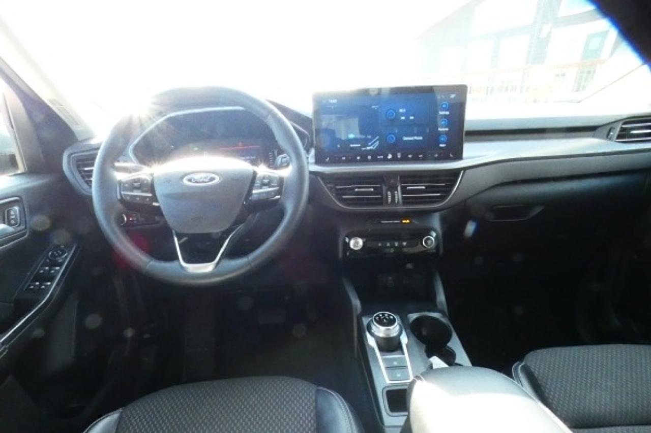 2024 Ford Escape HYBRID PHEV FWD w/Htd L.wrap, NAV, BUC - Photo #12