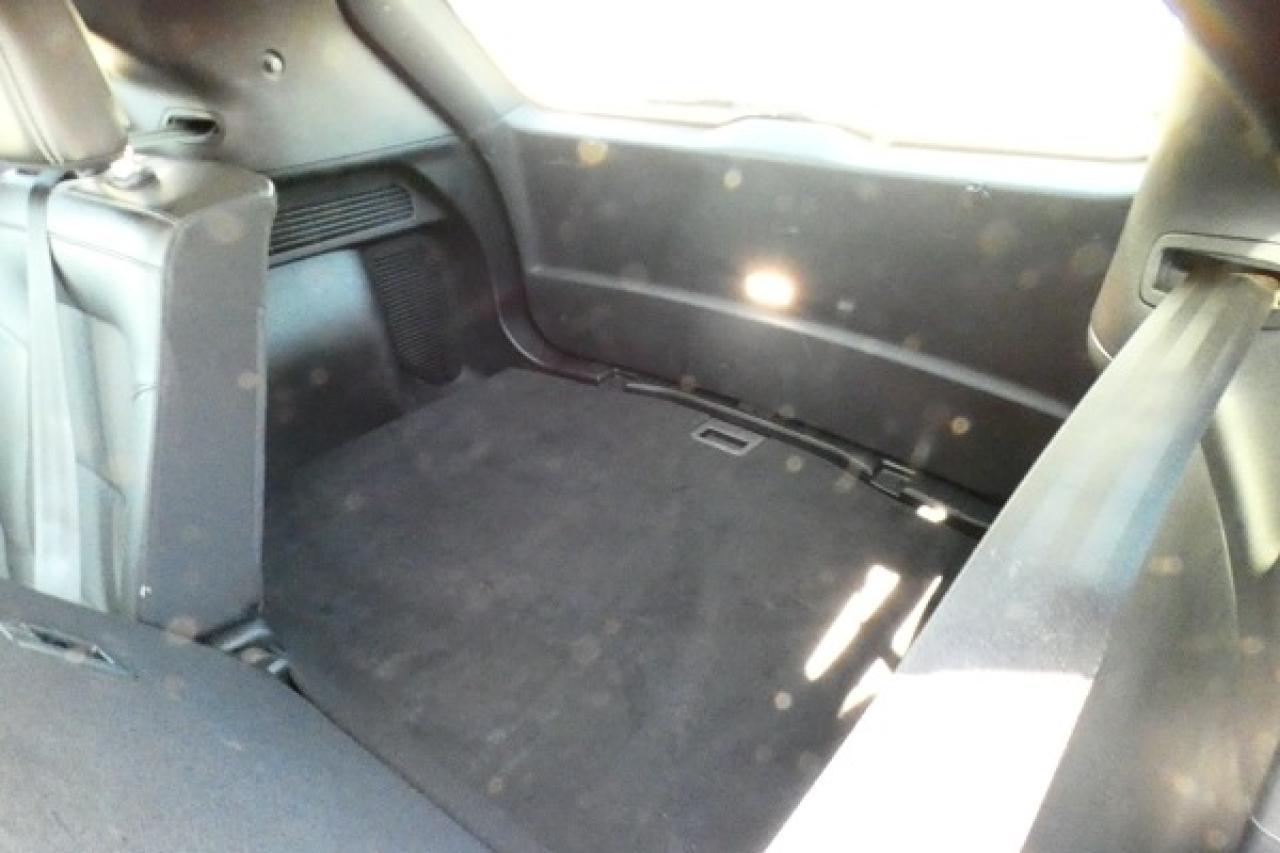 2024 Ford Escape HYBRID PHEV FWD w/Htd L.wrap, NAV, BUC - Photo #9
