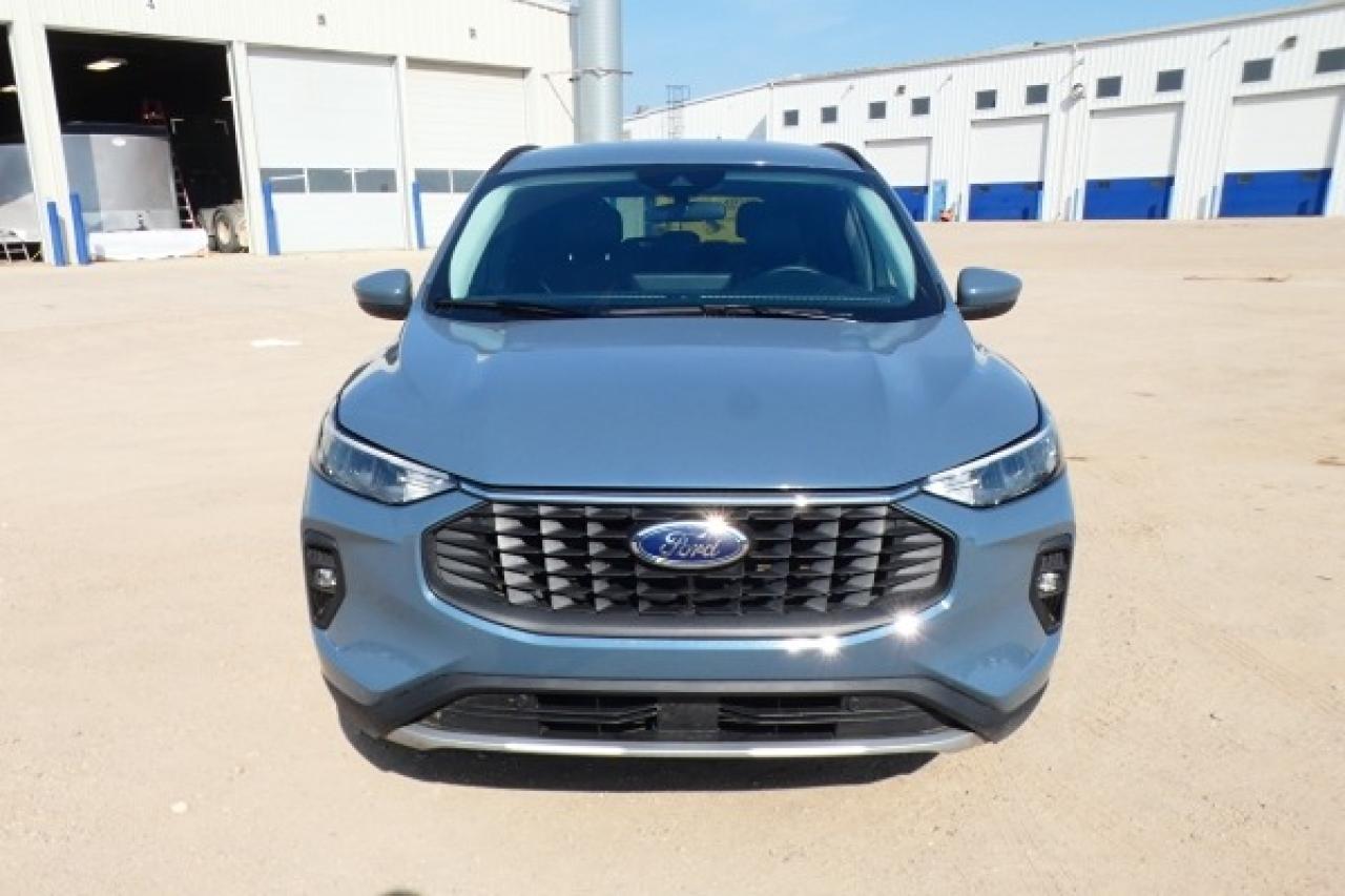 2024 Ford Escape HYBRID PHEV FWD w/Htd L.wrap, NAV, BUC - Photo #3