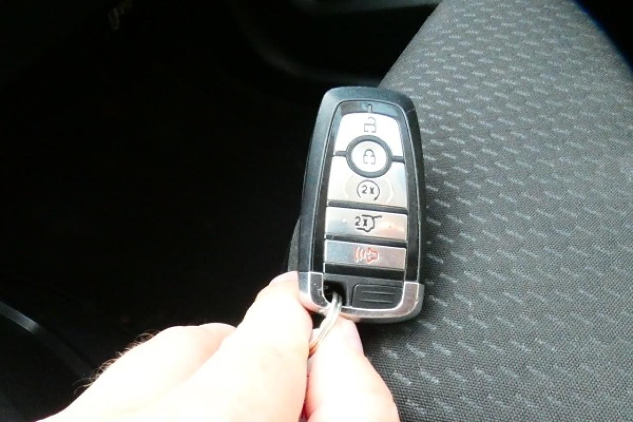 2024 Ford Escape HYBRID PHEV FWD w/Htd L.wrap, NAV, BUC - Photo #20