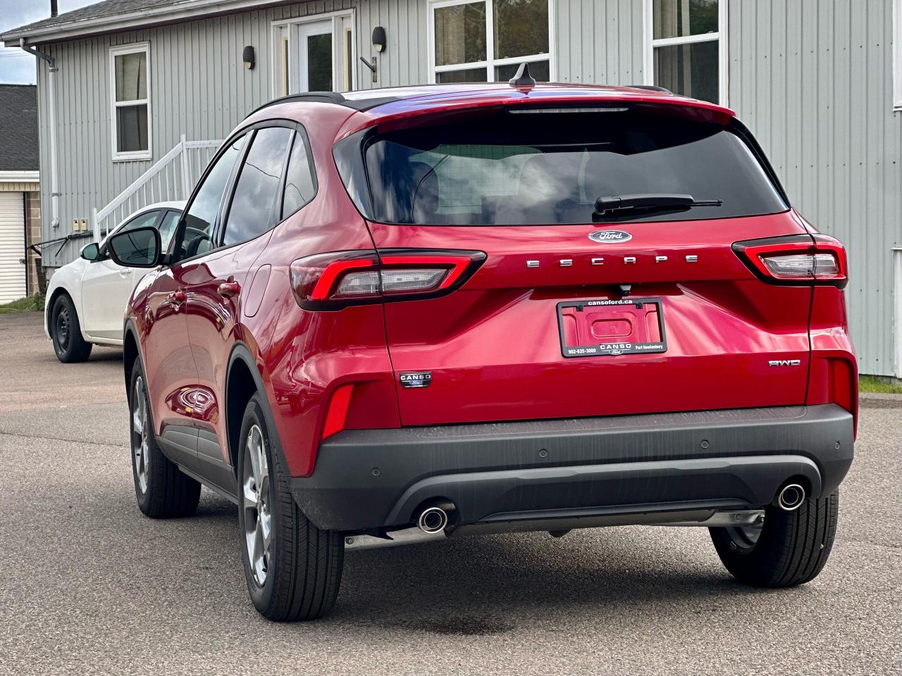 2025 Ford Escape ST-Line AWD Photo4