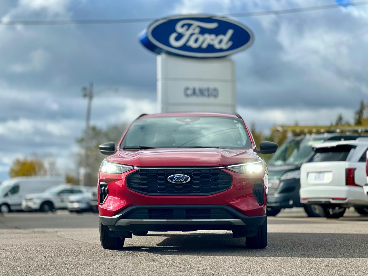 2025 Ford Escape ST-Line AWD Photo5