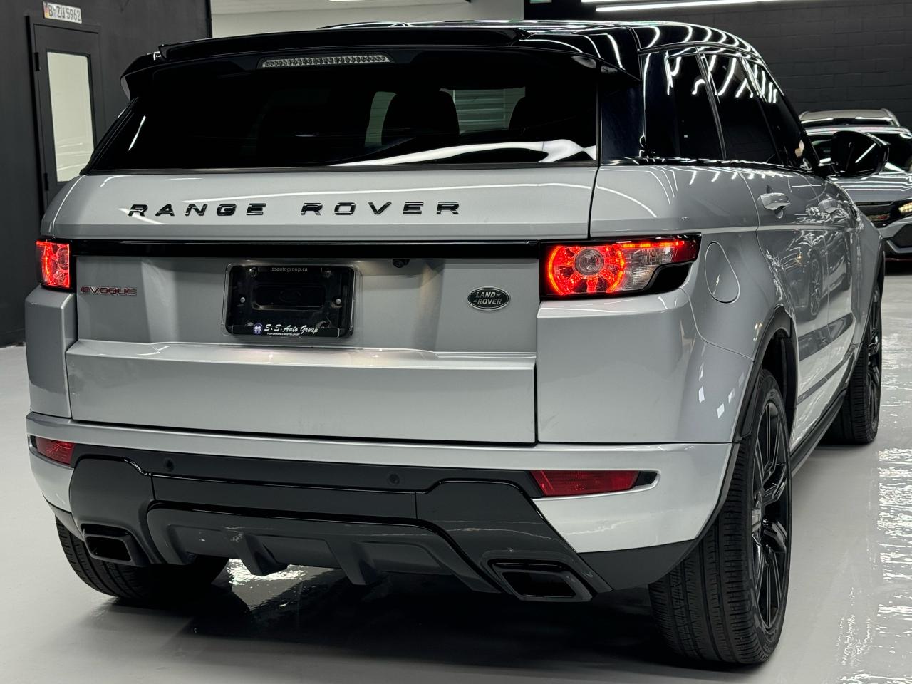 2015 Land Rover Range Rover Evoque DYNAMIC|NAV|360CAM|RED INT.|BSM|LKA|MERIDIAN| - Photo #4