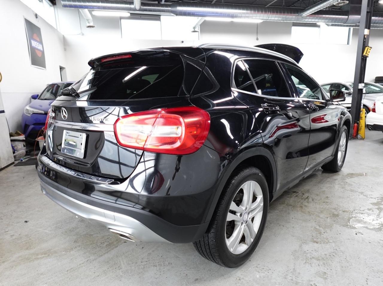 2015 Mercedes-Benz GLA GLA 250 4MATIC - No Accident, Low KM - Photo #4