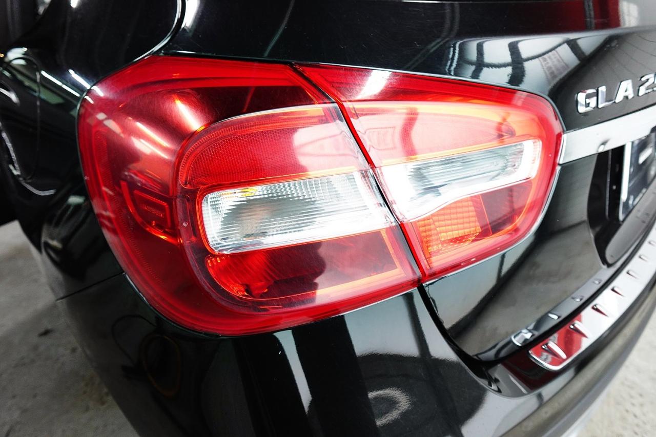 2015 Mercedes-Benz GLA GLA 250 4MATIC - No Accident, Low KM - Photo #8