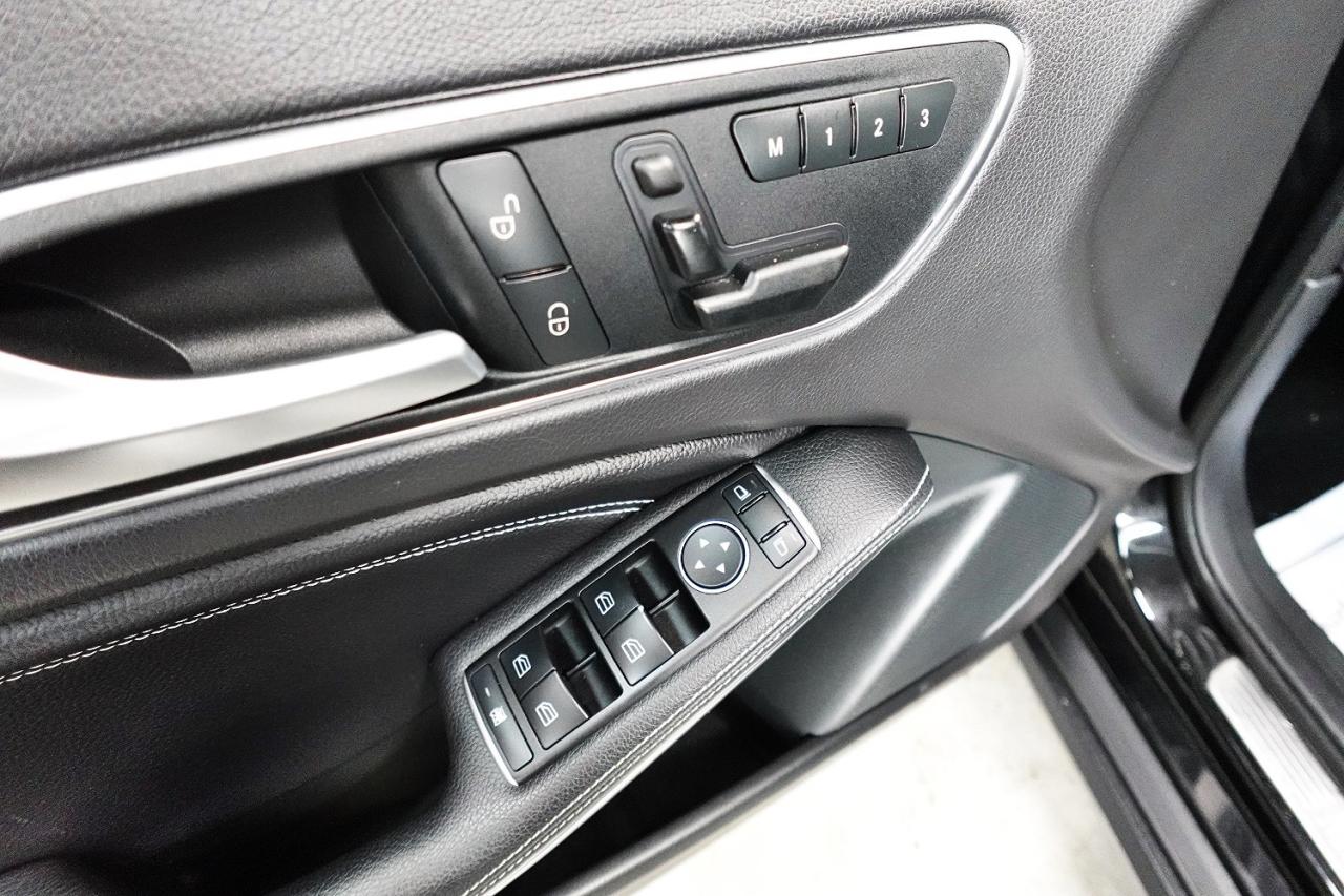 2015 Mercedes-Benz GLA GLA 250 4MATIC - No Accident, Low KM - Photo #13