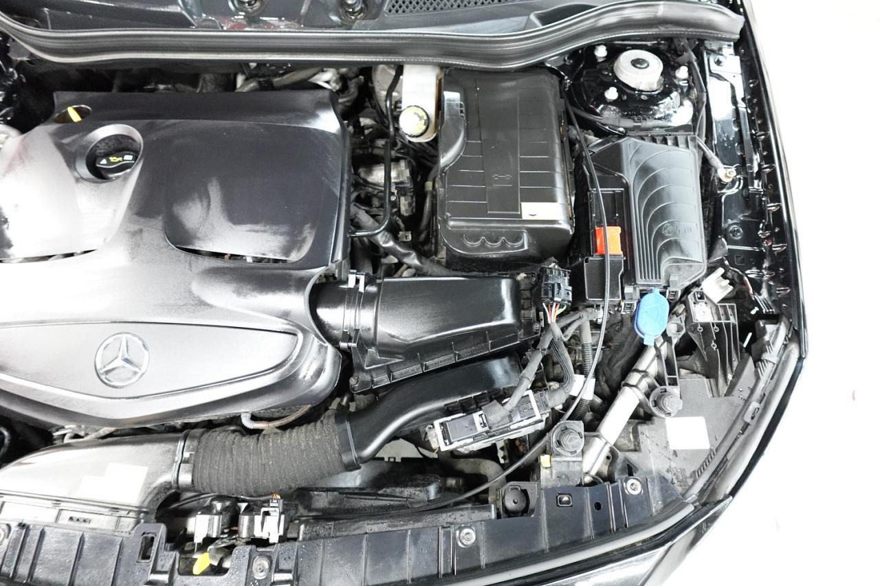 2015 Mercedes-Benz GLA GLA 250 4MATIC - No Accident, Low KM - Photo #29