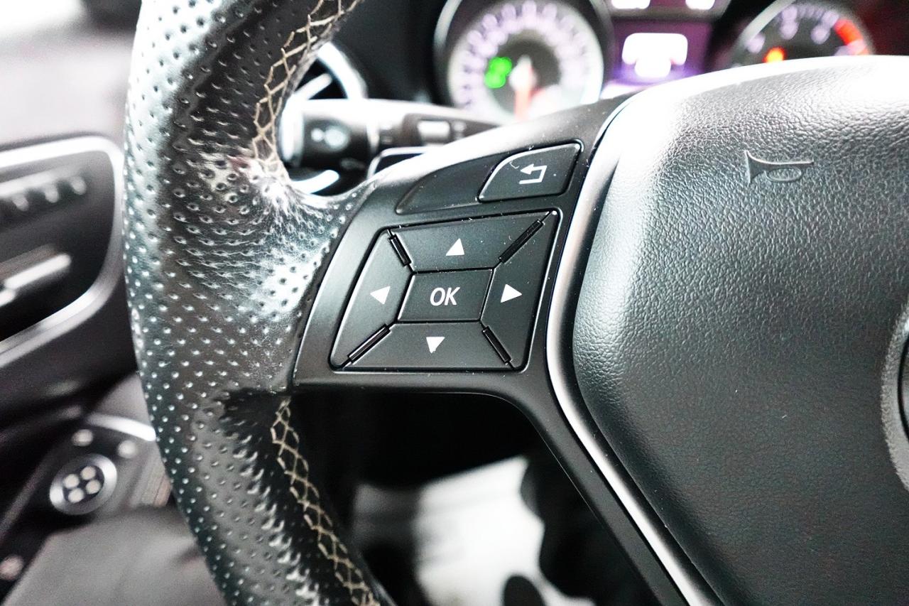 2015 Mercedes-Benz GLA GLA 250 4MATIC - No Accident, Low KM - Photo #26