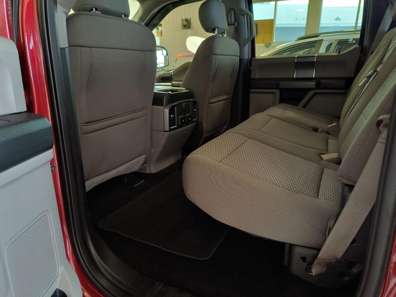2018 Ford F-150 XLT Photo0