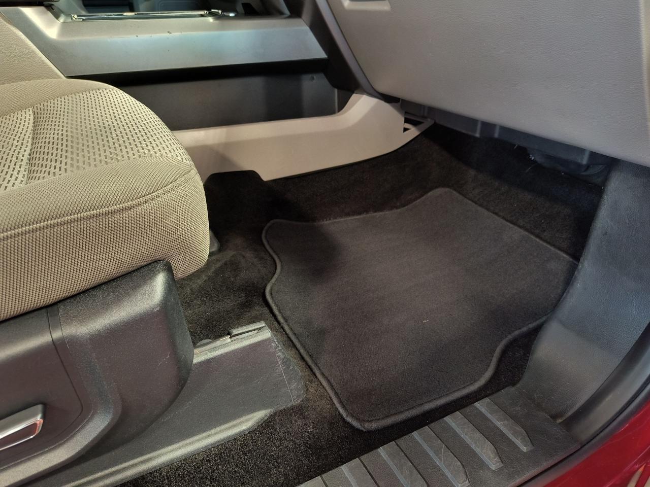 2018 Ford F-150 XLT Photo0