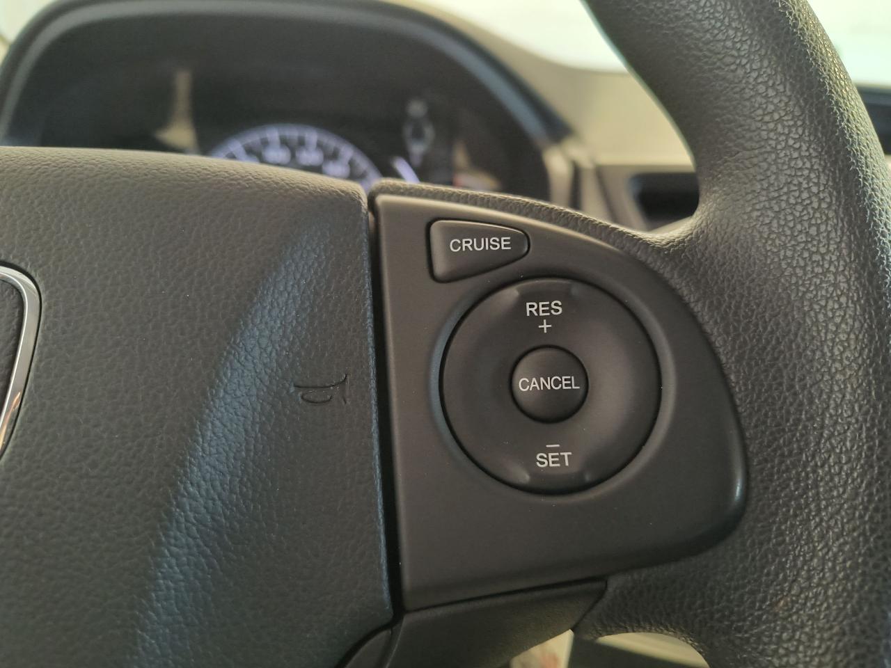 2016 Honda CR-V LX AWD Photo0
