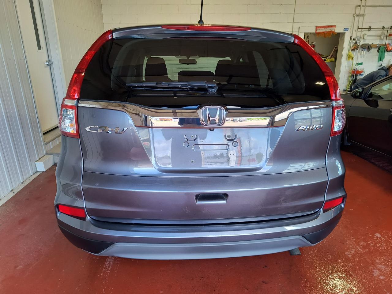 2016 Honda CR-V LX AWD Photo0