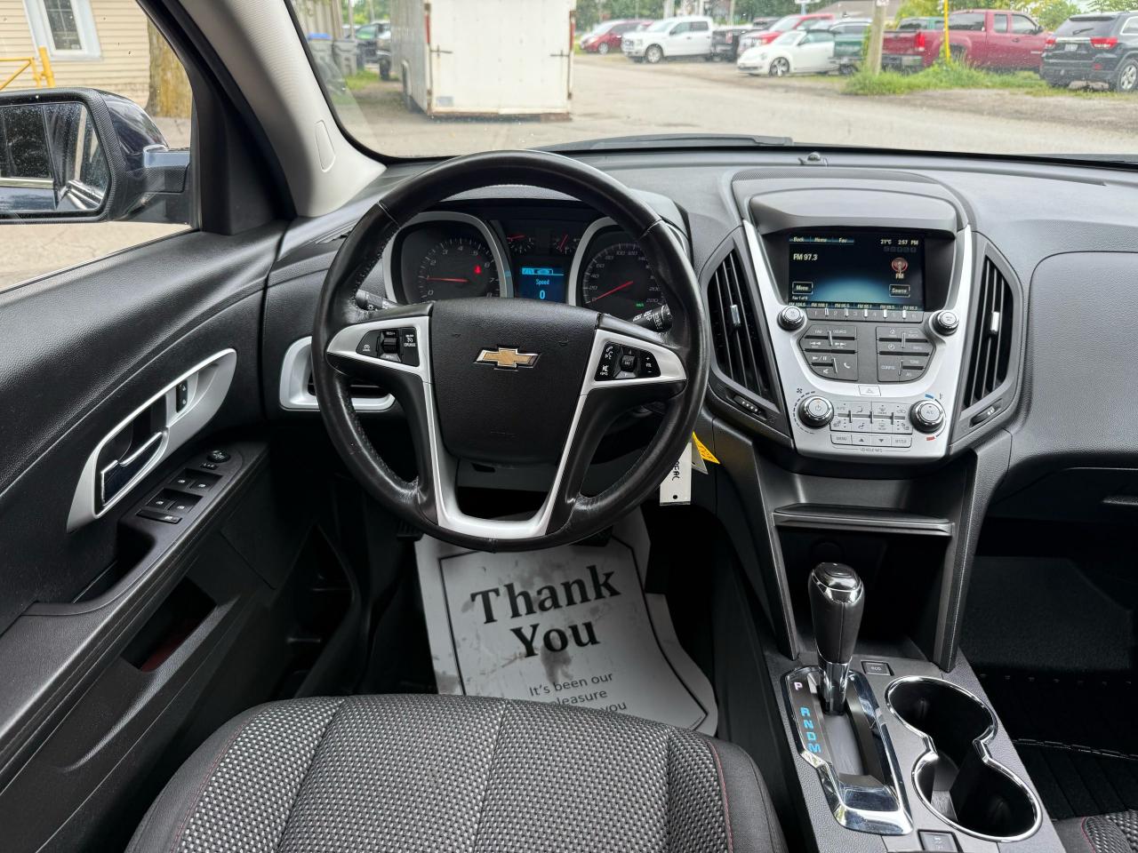 2017 Chevrolet Equinox LT - Photo #9
