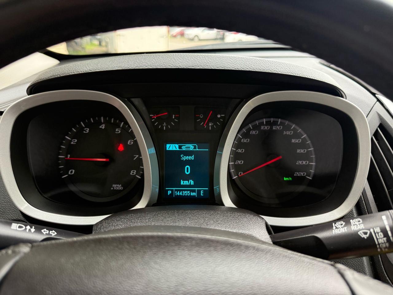 2017 Chevrolet Equinox LT - Photo #10