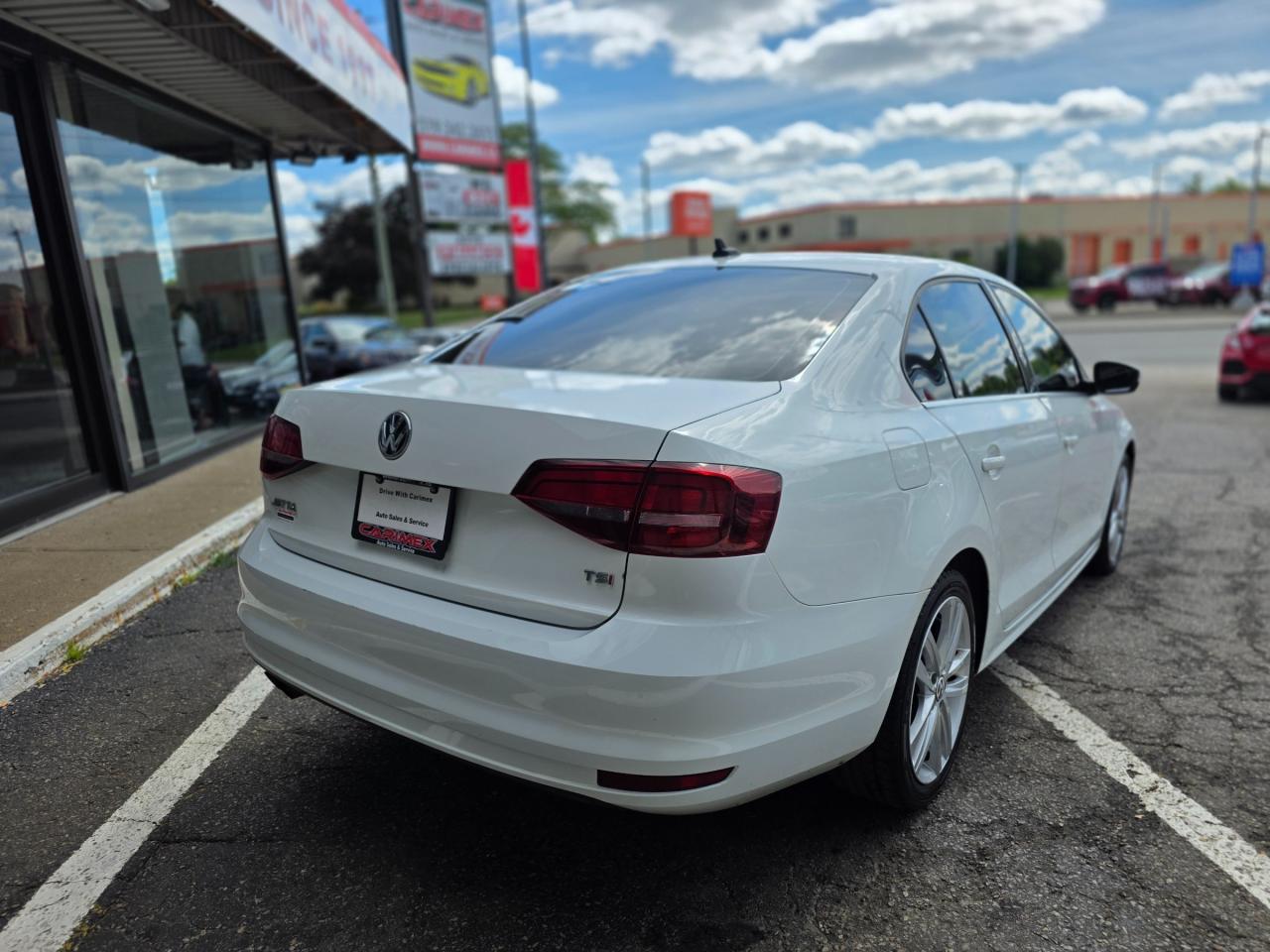 2017 Volkswagen Jetta 1.8 TSI Highline NEW ARRIVAL | Leather | Sunroof Photo4