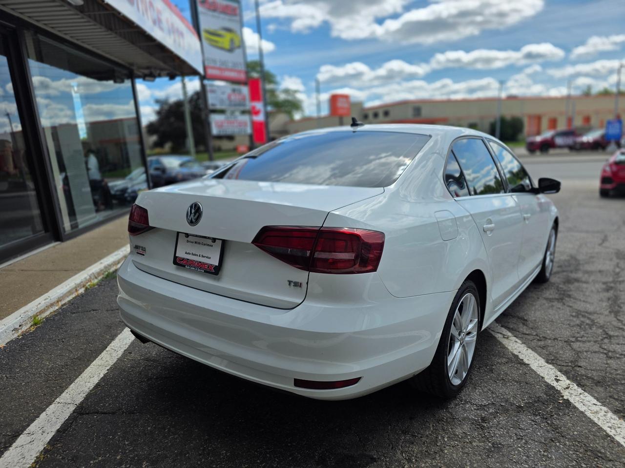 2017 Volkswagen Jetta 1.8 TSI Highline NEW ARRIVAL | Leather | Sunroof Photo