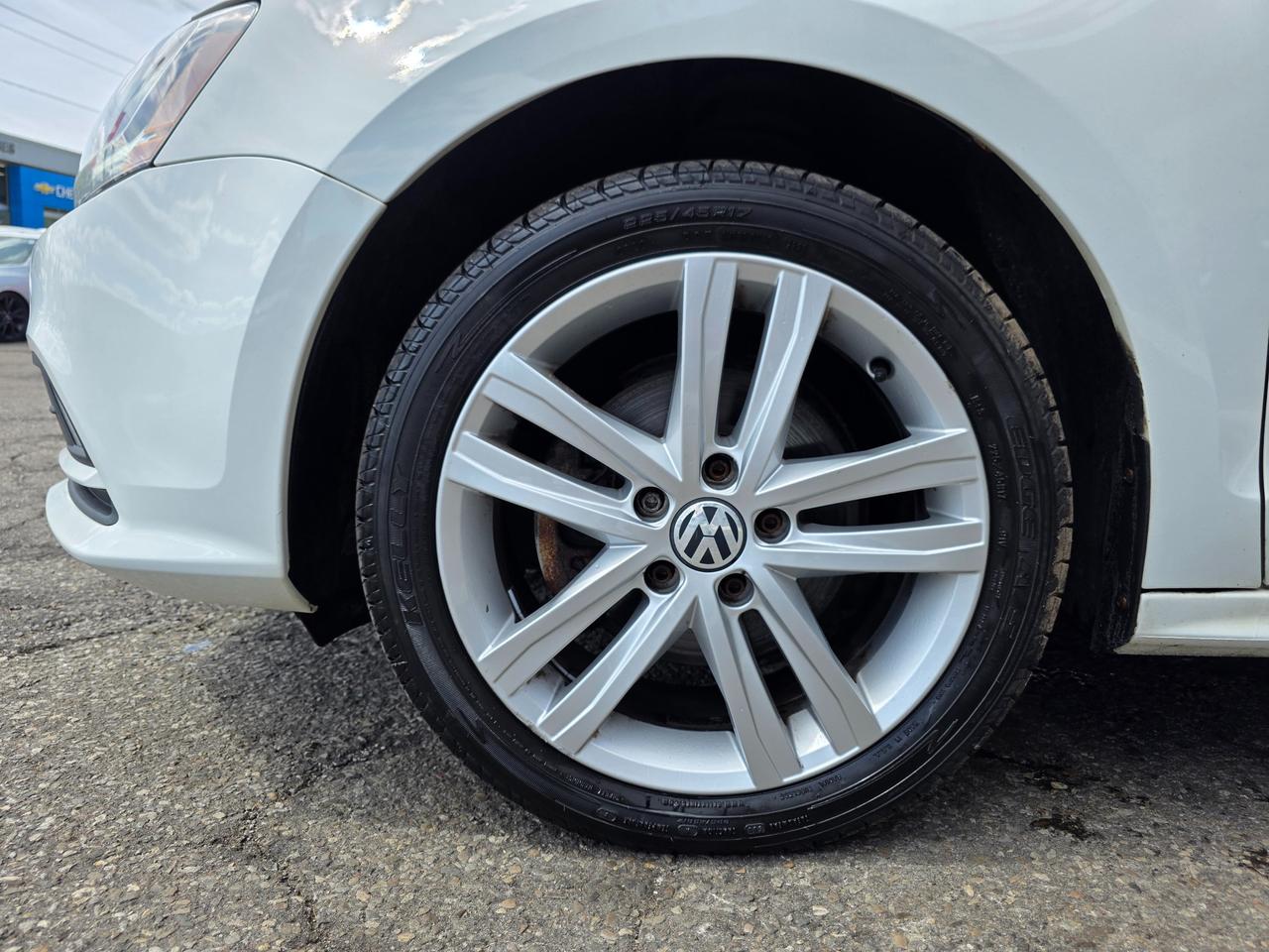 2017 Volkswagen Jetta 1.8 TSI Highline NEW ARRIVAL | Leather | Sunroof Photo