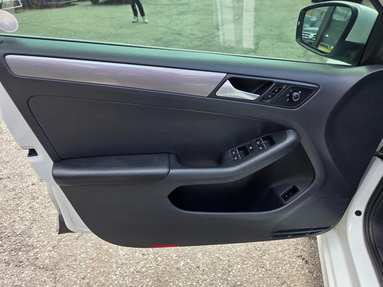 2017 Volkswagen Jetta 1.8 TSI Highline NEW ARRIVAL | Leather | Sunroof Photo