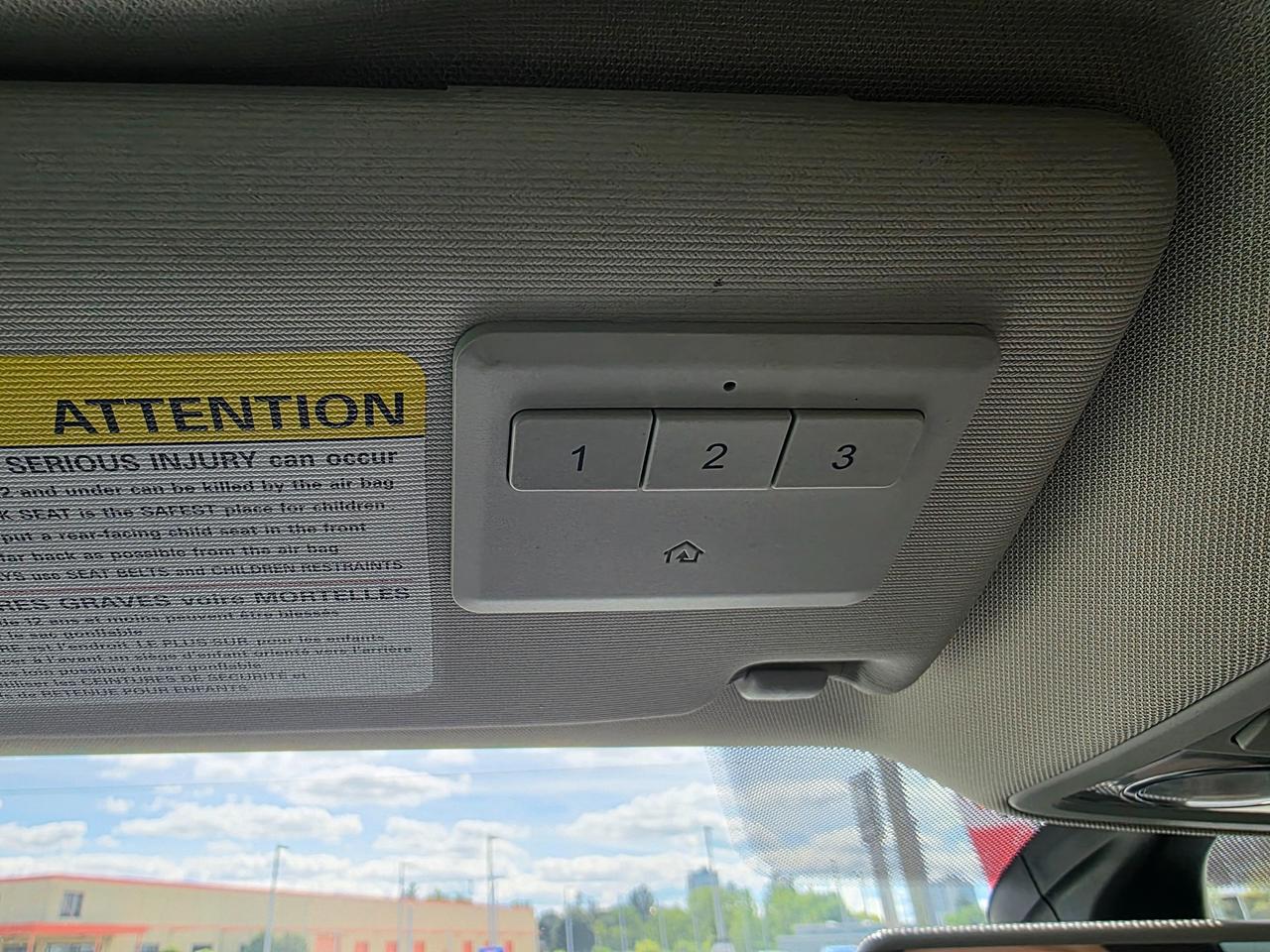 2017 Volkswagen Jetta 1.8 TSI Highline NEW ARRIVAL | Leather | Sunroof Photo