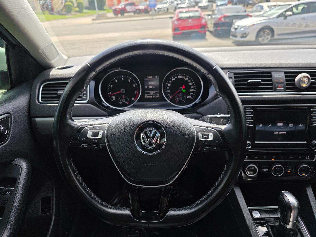 2017 Volkswagen Jetta 1.8 TSI Highline NEW ARRIVAL | Leather | Sunroof Photo