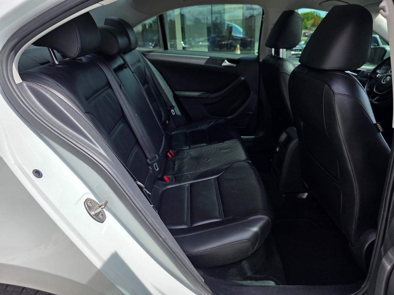 2017 Volkswagen Jetta 1.8 TSI Highline NEW ARRIVAL | Leather | Sunroof Photo