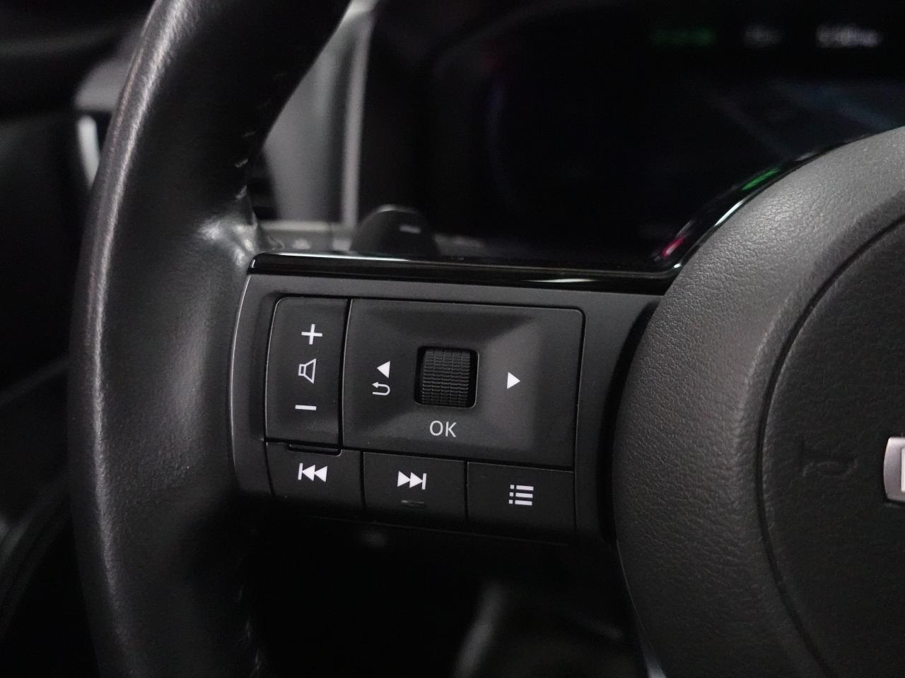 2024 Nissan Rogue SL | AWD | Nav | Leather | Pano roof | CarPlay