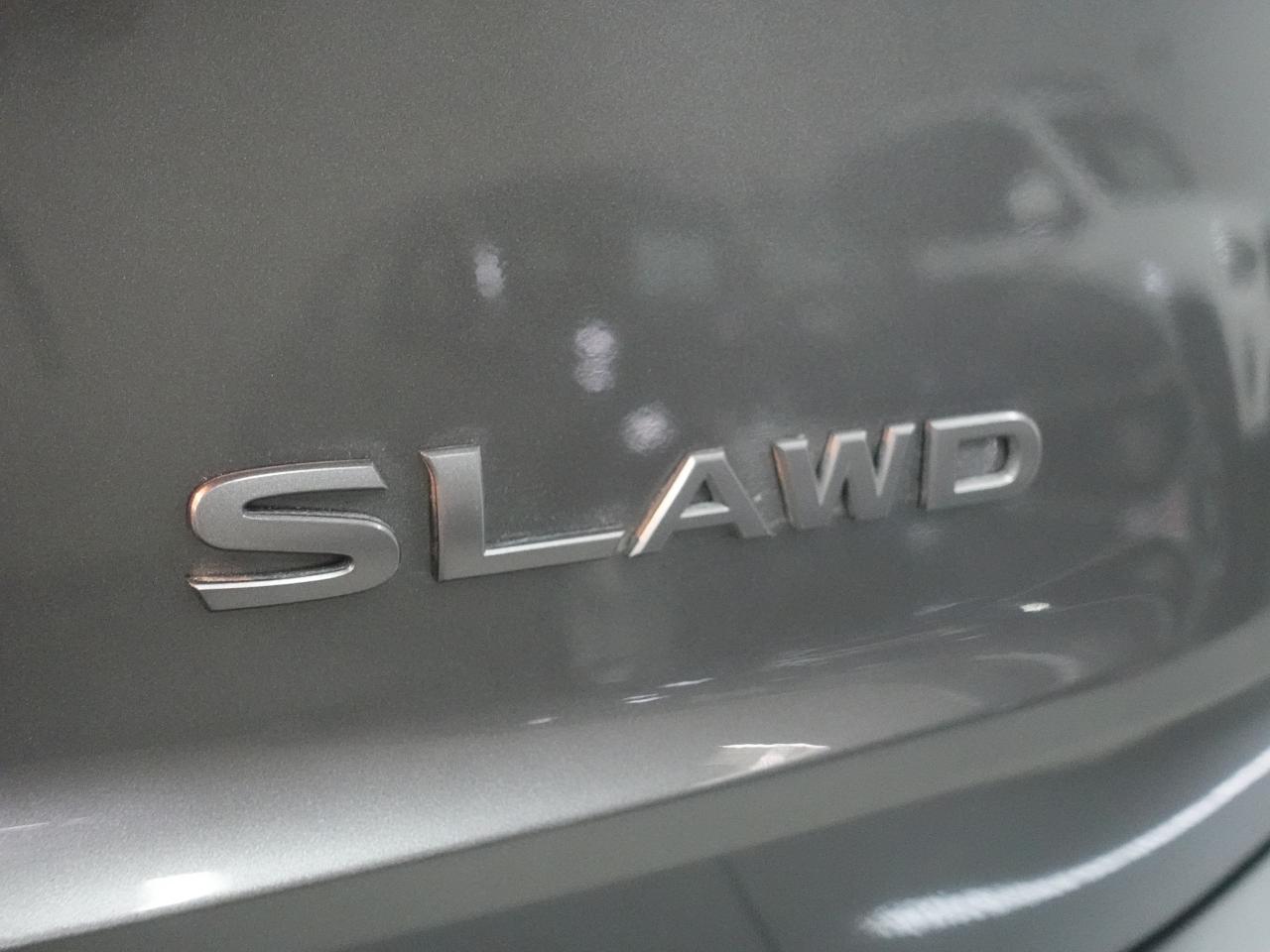 2024 Nissan Rogue SL | AWD | Nav | Leather | Pano roof | CarPlay