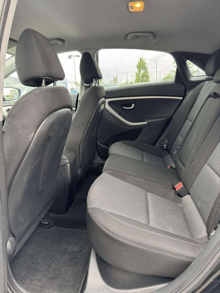 2014 Hyundai Elantra GT GL - Photo #8