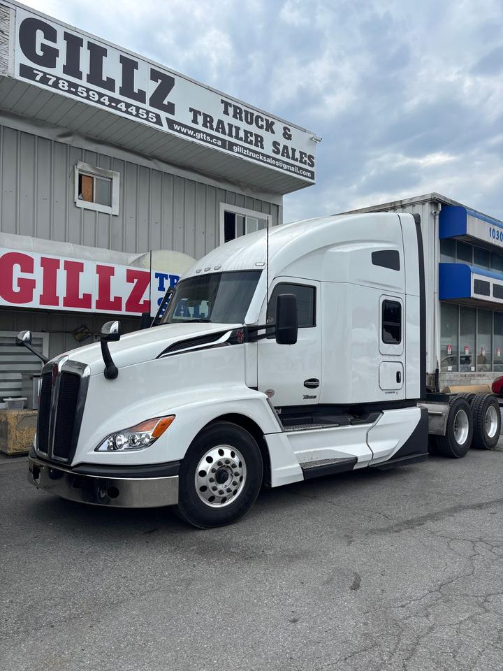 2023 Kenworth T680 Highway Tractor  - Photo #1
