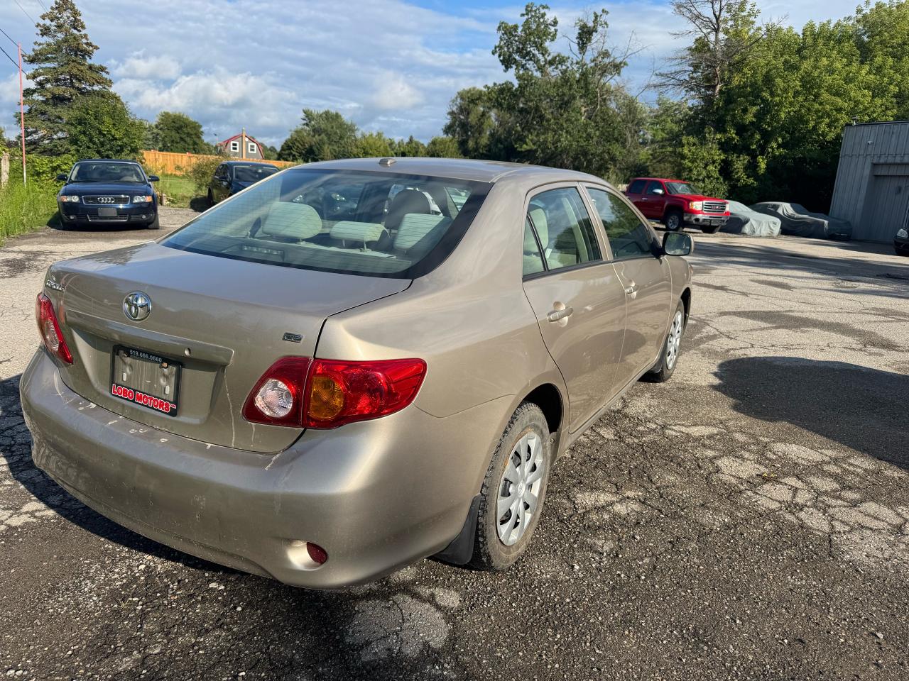 2010 Toyota Corolla CE Photo2