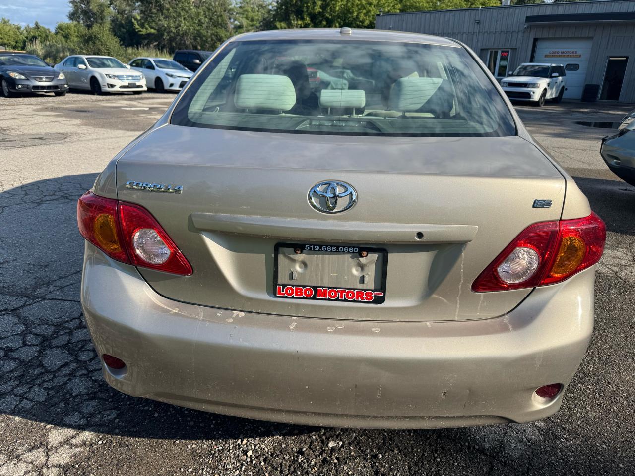 2010 Toyota Corolla CE Photo3