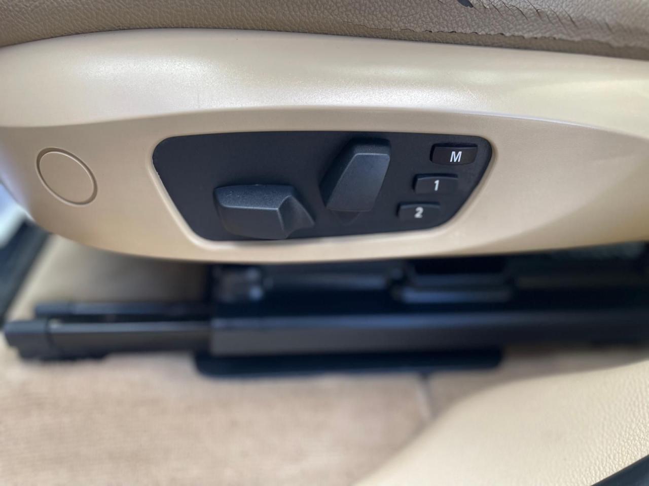 2012 BMW X3 AUTO AWD HEATED SEATS BACKUP CAM BLUETOOTH SUNROOF - Photo #20